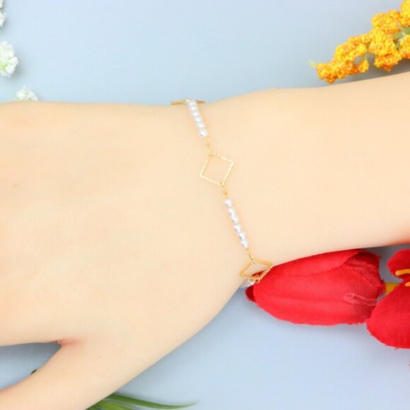 "Elegant & Trendy Bracelet, A Perfect Gift for Women, Thoughtful, EVCH1794 - Picture 5 of 10